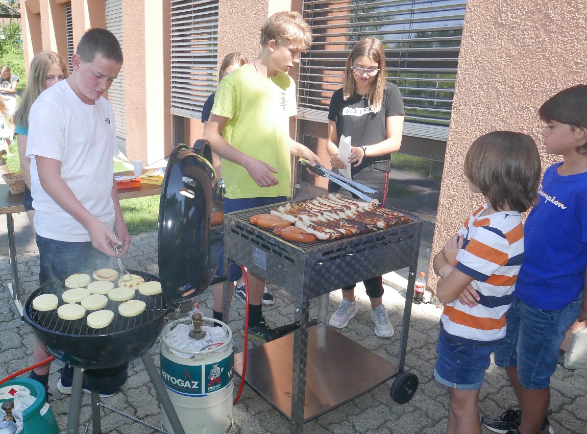 Grillieren durch Firmanden