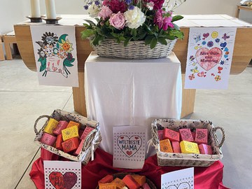 Familiengottesdienst zum Muttertag, 10. Mai, 9.30 Uhr